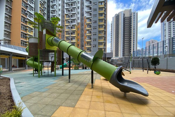 Wieża z rozszerzeniem wspinaczkowym J56105 place zabaw zestawy wielofunkcyjne kanopé obraz zdjęcie